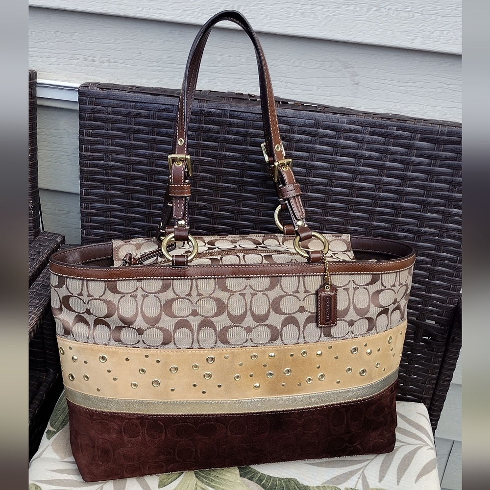 COACH Signature Patchwork East west Bucket  Tote Khaki & Brown - Picture 3 of 14